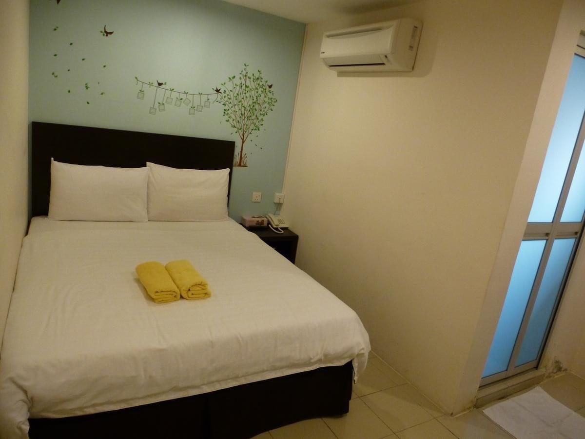 Your Hotel Klang Exterior photo