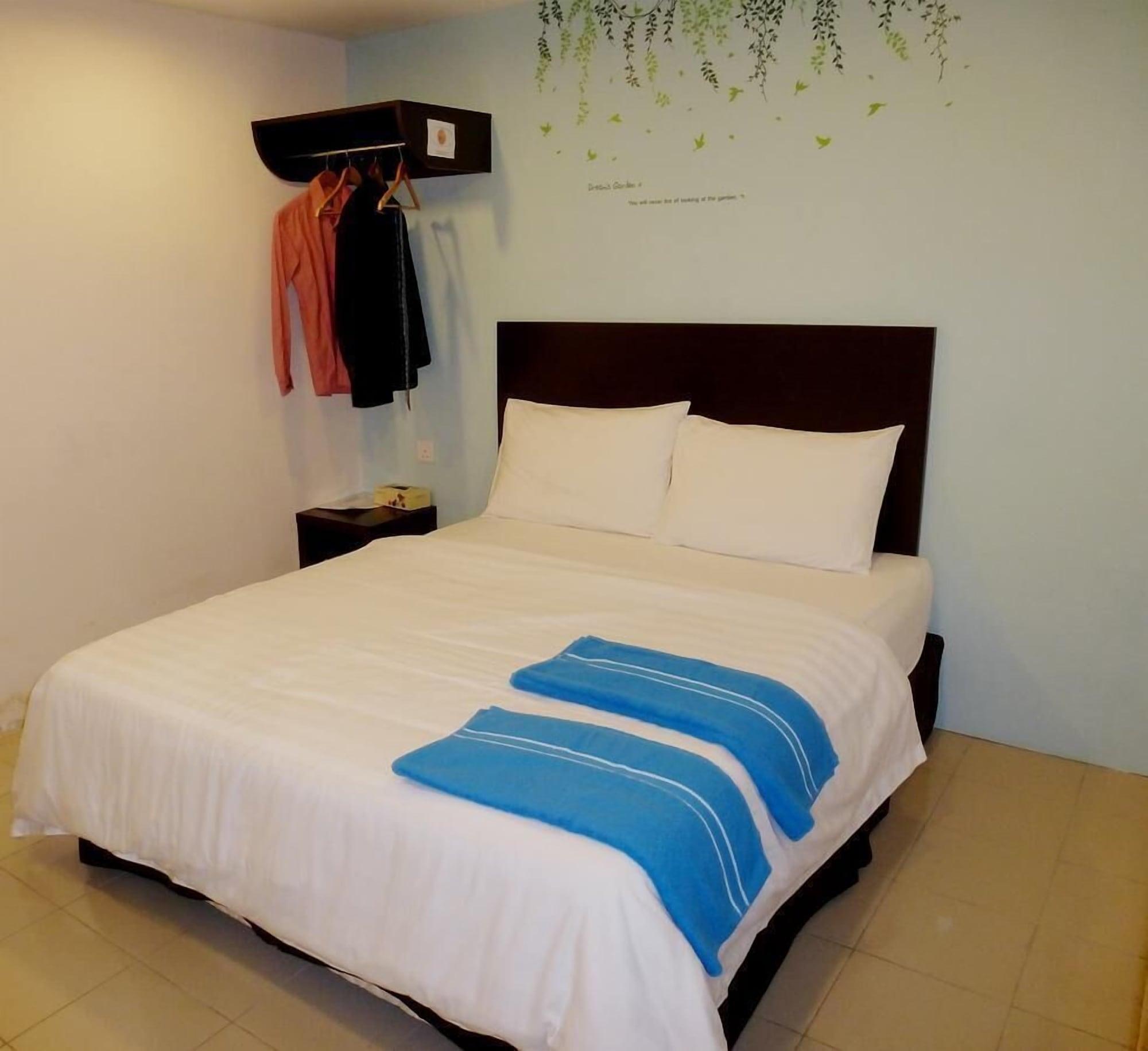 Your Hotel Klang Exterior photo