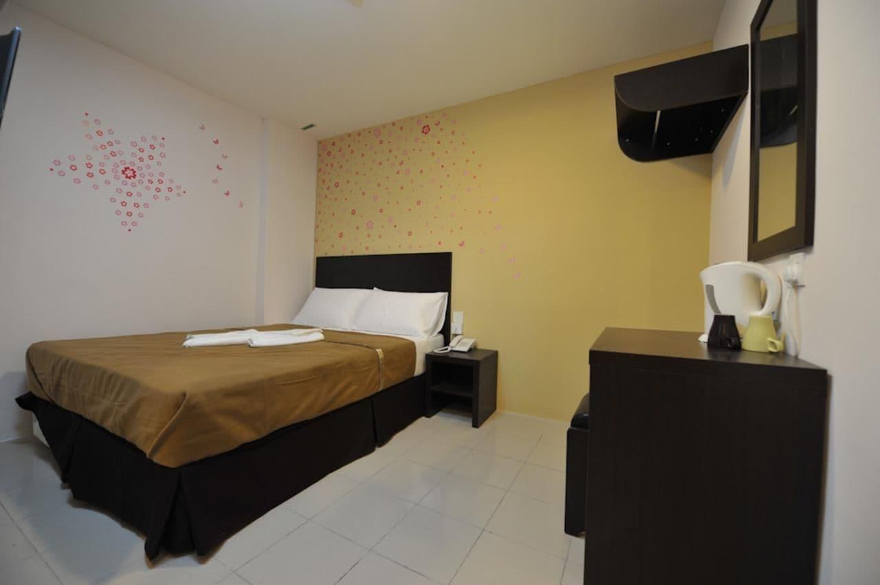 Your Hotel Klang Exterior photo