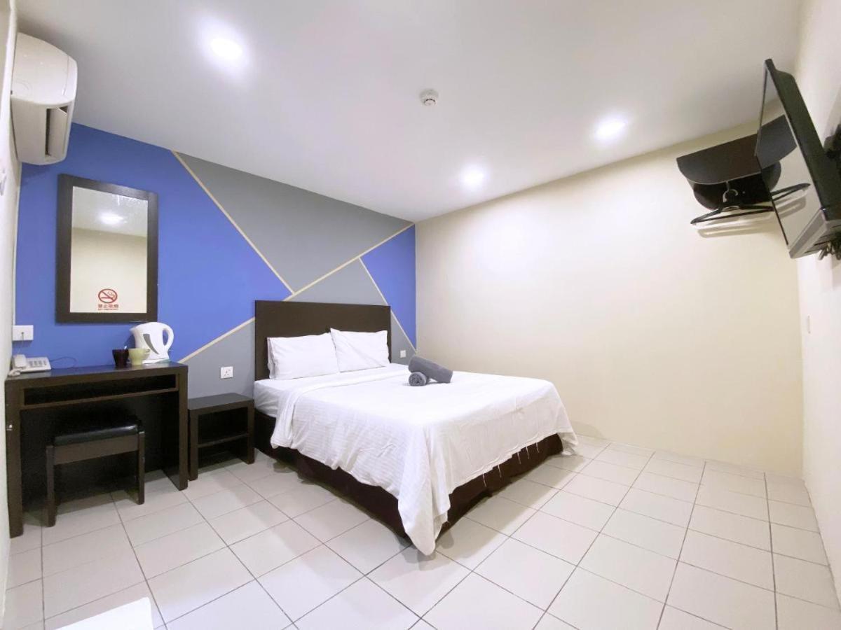 Your Hotel Klang Exterior photo