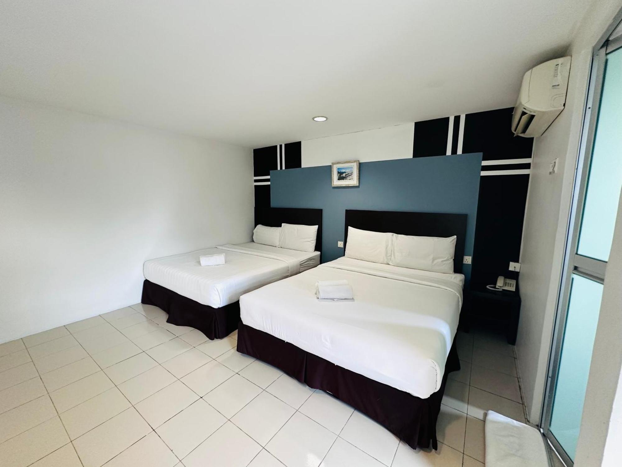 Your Hotel Klang Exterior photo