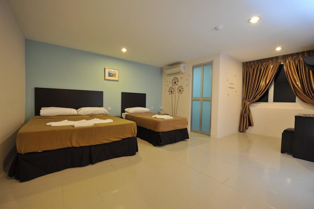 Your Hotel Klang Exterior photo